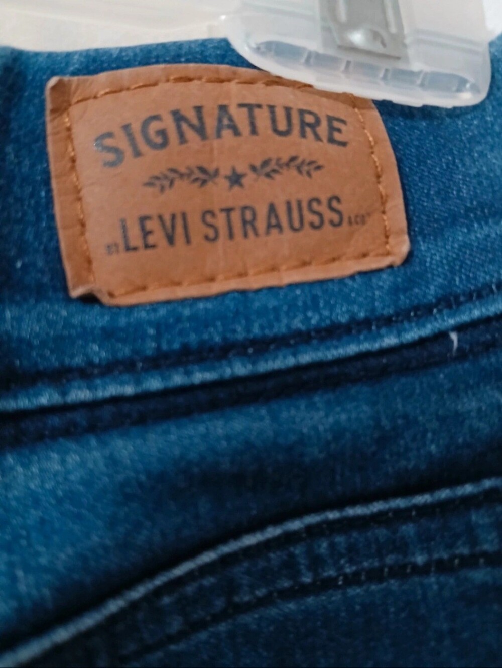 Levi Strauss Dark Blue Pull On Skinny Jeans - Picture 3 of 4
